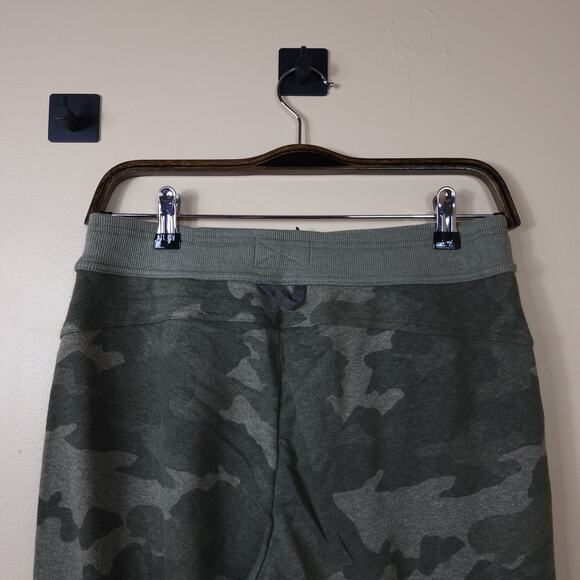prAna Cozy Up Ankle Pant in Sage Camo Size S - Picture 7 of 10
